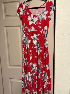 Chaps Red Floral Scoop Neck Dress